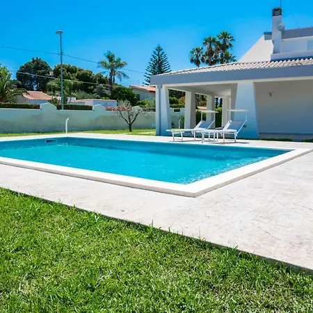 Holiday home Fuer 10 Personen An Der Kueste Siziliens Fontane Bianche