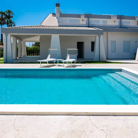 Fuer 10 Personen An Der Kueste Siziliens Holiday home *